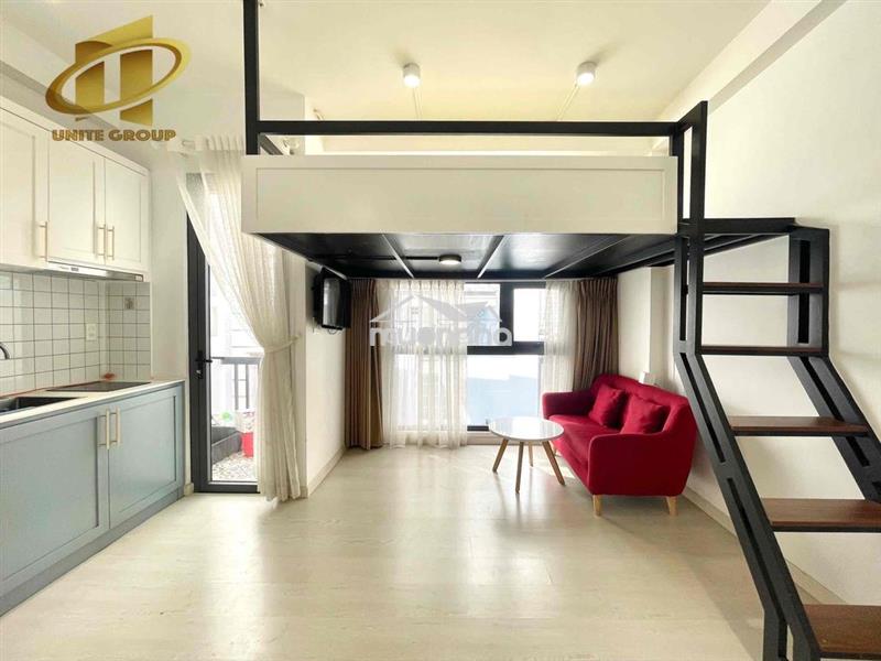 Cho thuê căn hộ studio duplex ngay công viên lê thị riêng quận 10