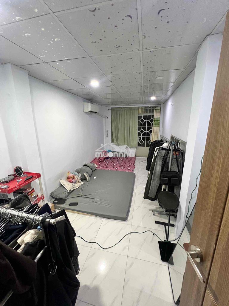 Kiếm người ở ghép - 4