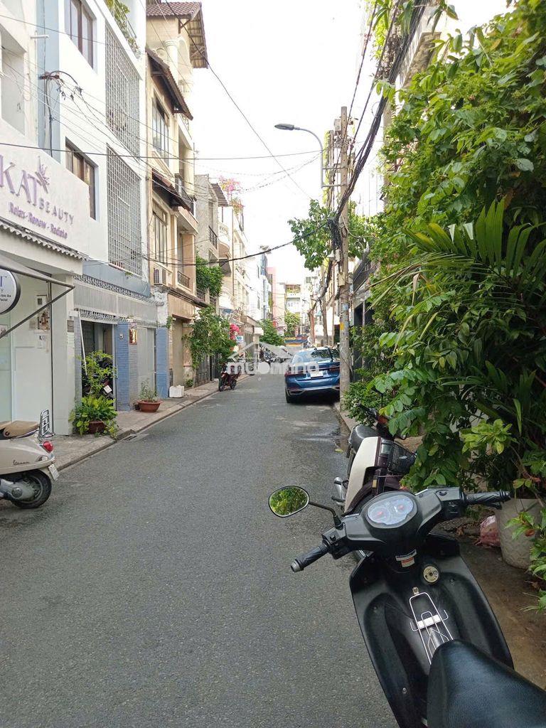 Cho thuê nhà nguyên căn hẻm 456 cao thắng. dt: 4 x 20m, 3 lầu nhà mới - 2