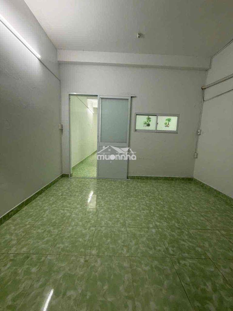 Cc phan văn khoẻ tầng 6 thang máy 56m2 2pn giá nhỉnh 2ty