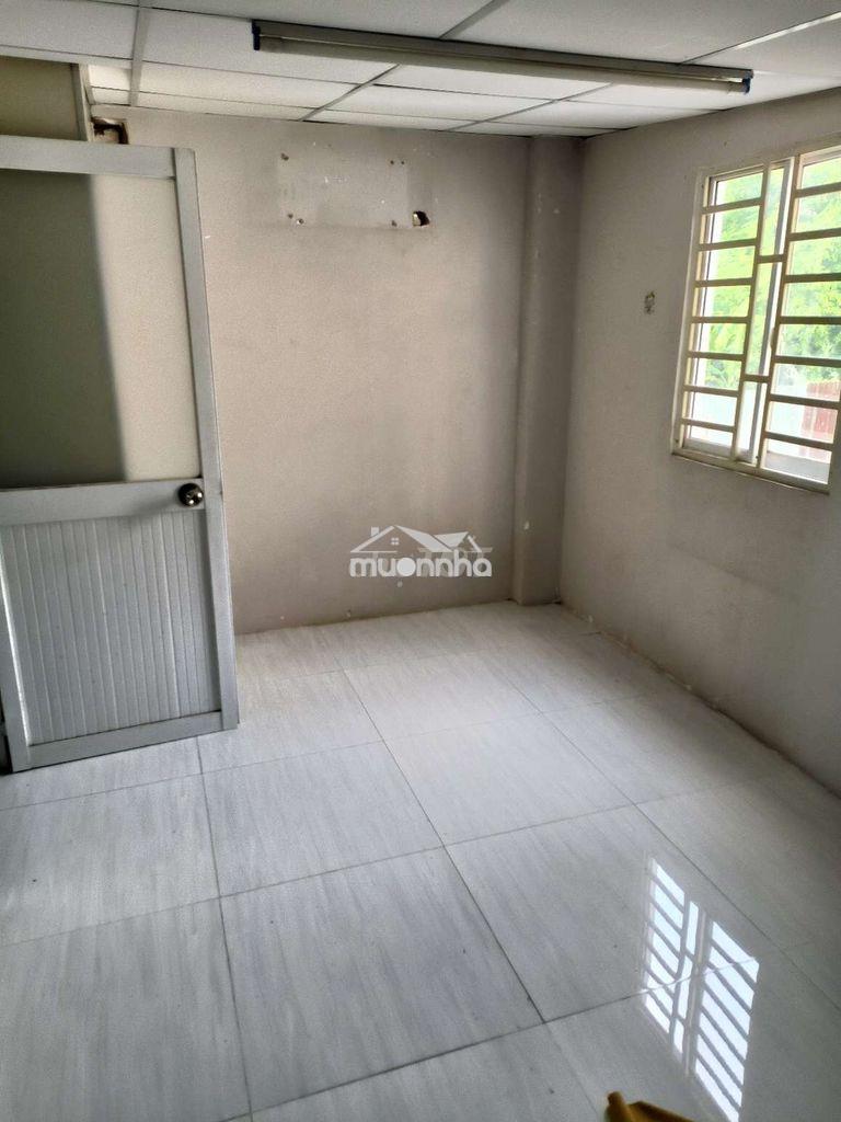 Cho thuê nguyên gác có 2 phòng 20m vuông - 3