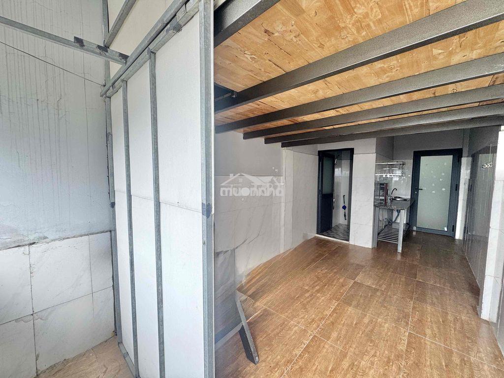 Căn hộ sinh viên đi bộ qua đh nguyễn tất thành ban công riêng ở ngay - 2