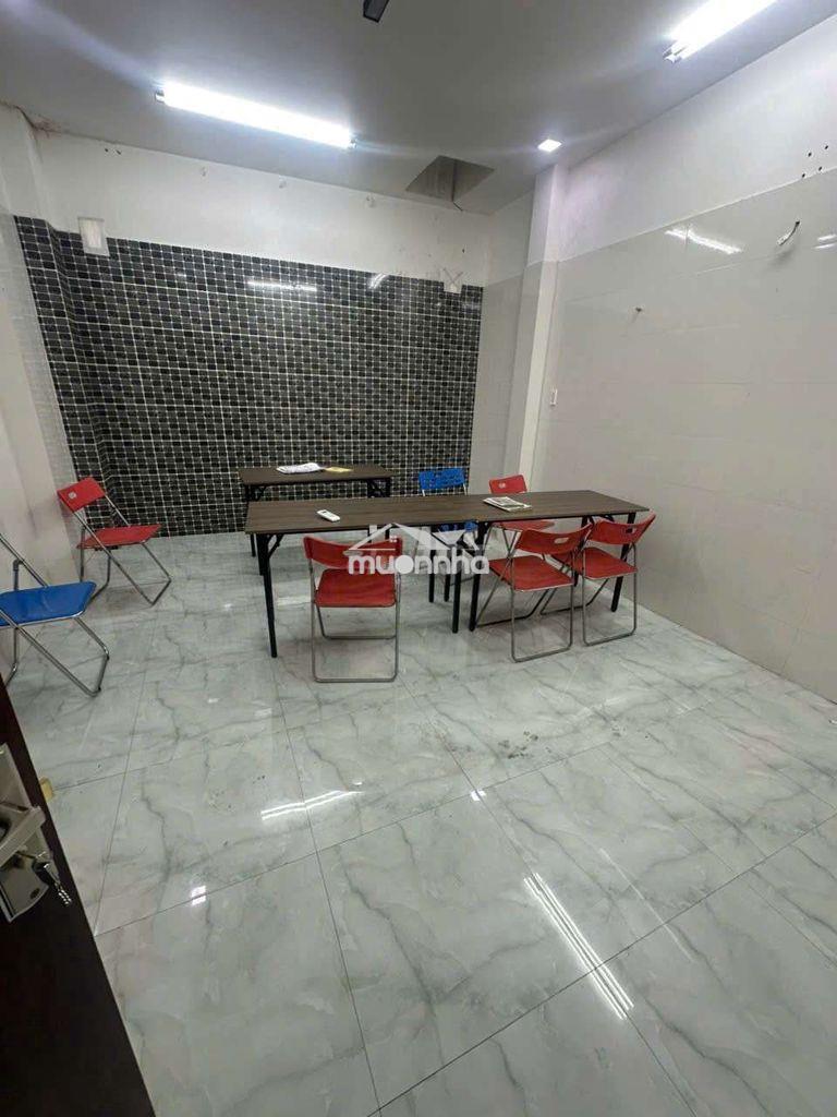 Cho thuê nhà mặt tiền kinh doanh 1/2 lầu 4pn đường 12m