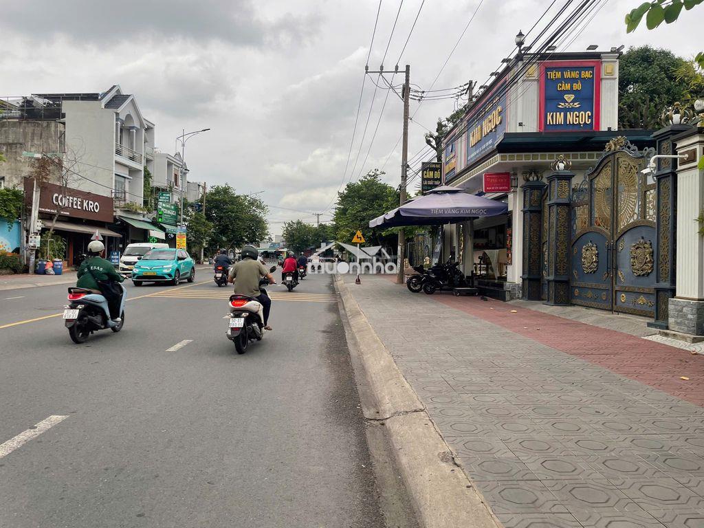 Cho thuê nhà nguyên căn 10 x 20, t+3l, có thang máy - 3