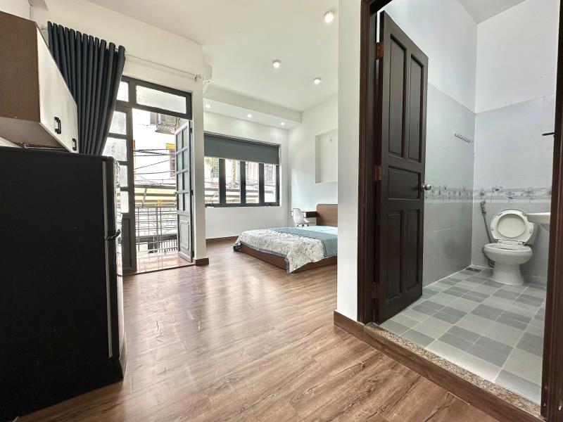 Cho thuê căn hộ có ban công full nội thất gần đại học hutech, quận bình thạnh - 3