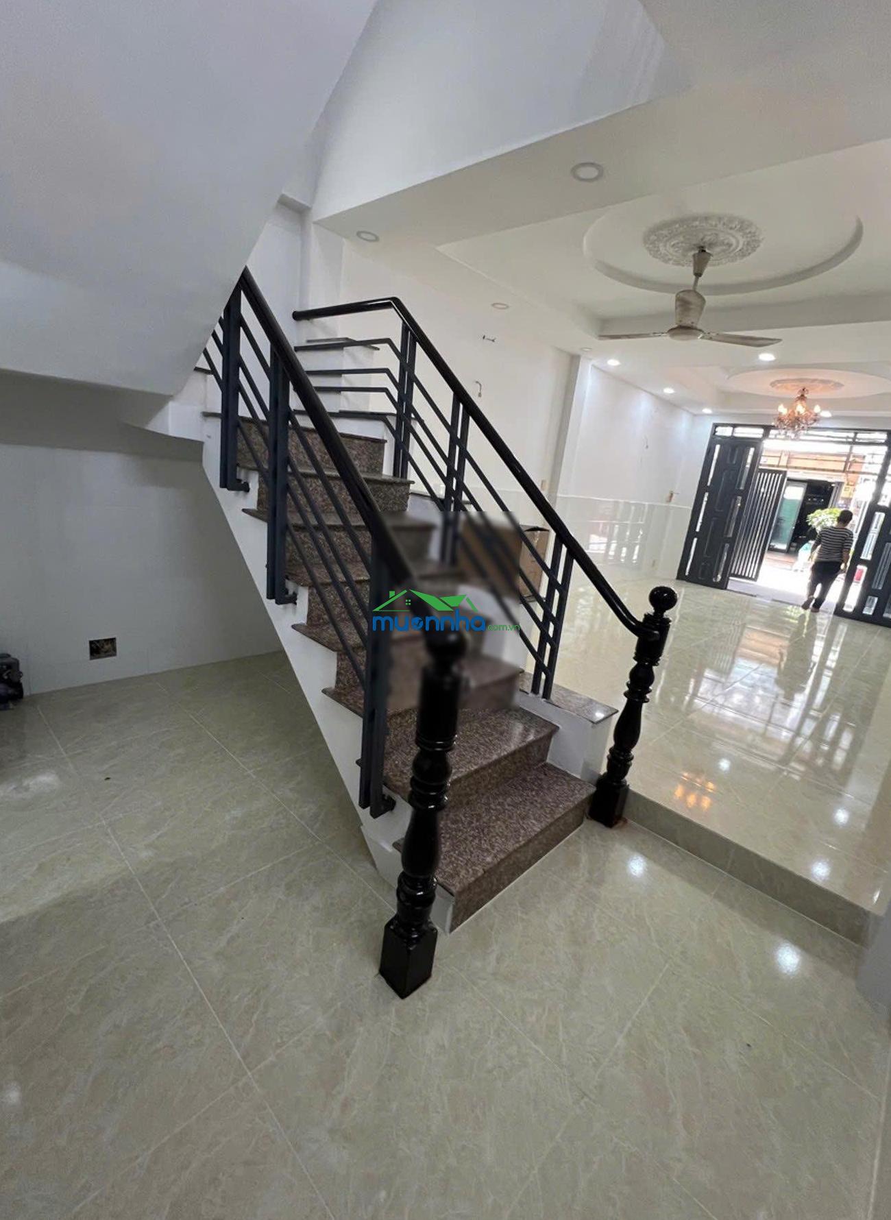 Nhà 2 tầng - xe hơi tránh - lê văn lương - 50m2 - 6 tỷ 500tr
