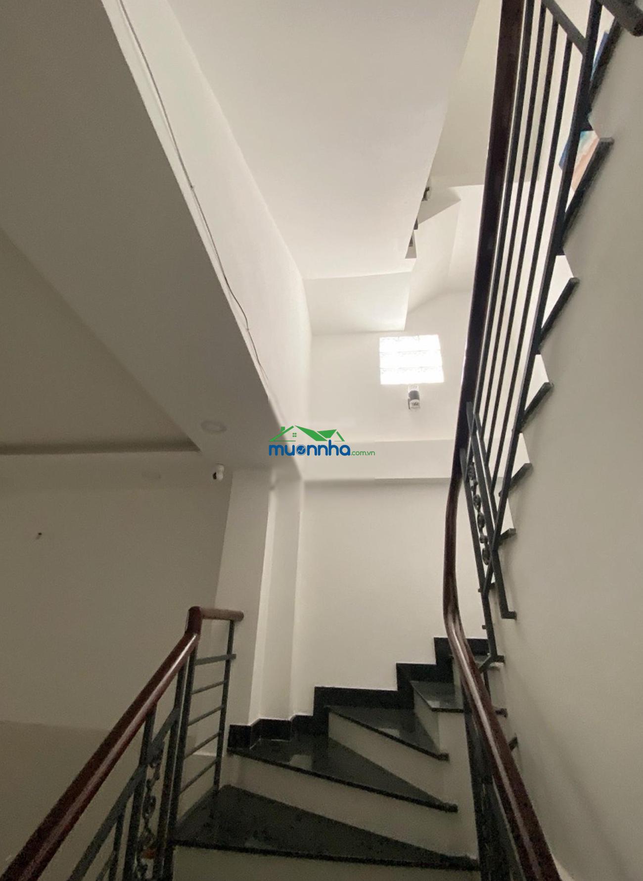 Nhà riêng & chdv 8 phòng doanh thu ~45 - 50 triệu/tháng 2 mặt hẻm view phú mỹ hưng chỉ 8,8 tỷ - 2