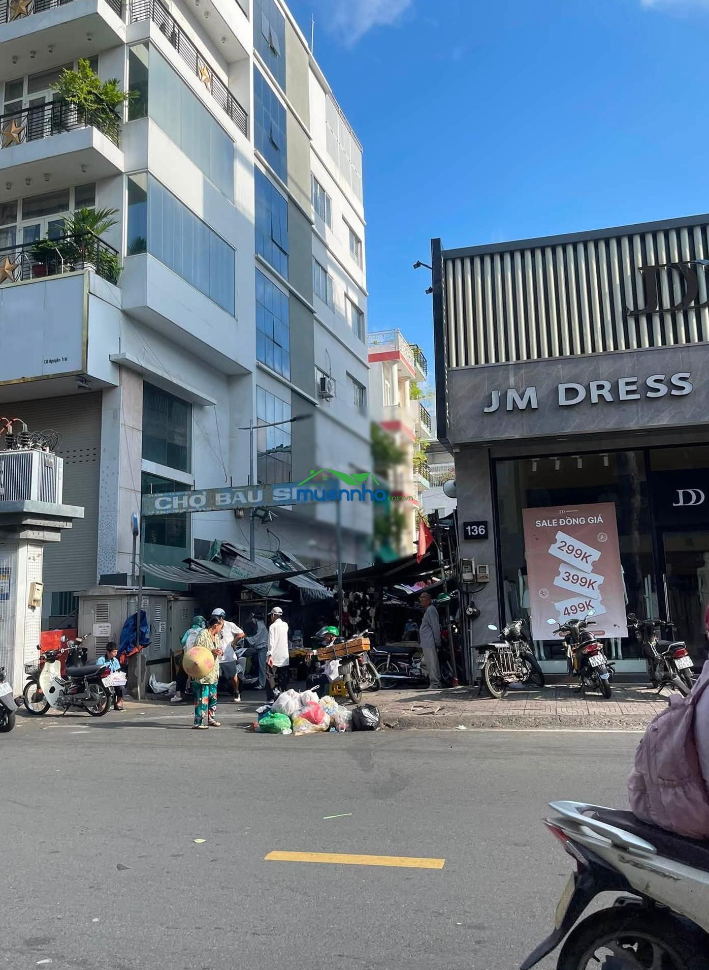 Nhà hẻm 1 sẹc, 46 m2. cách trục đường nguyễn trãi 25m, cách chợ bàu sen 50m,