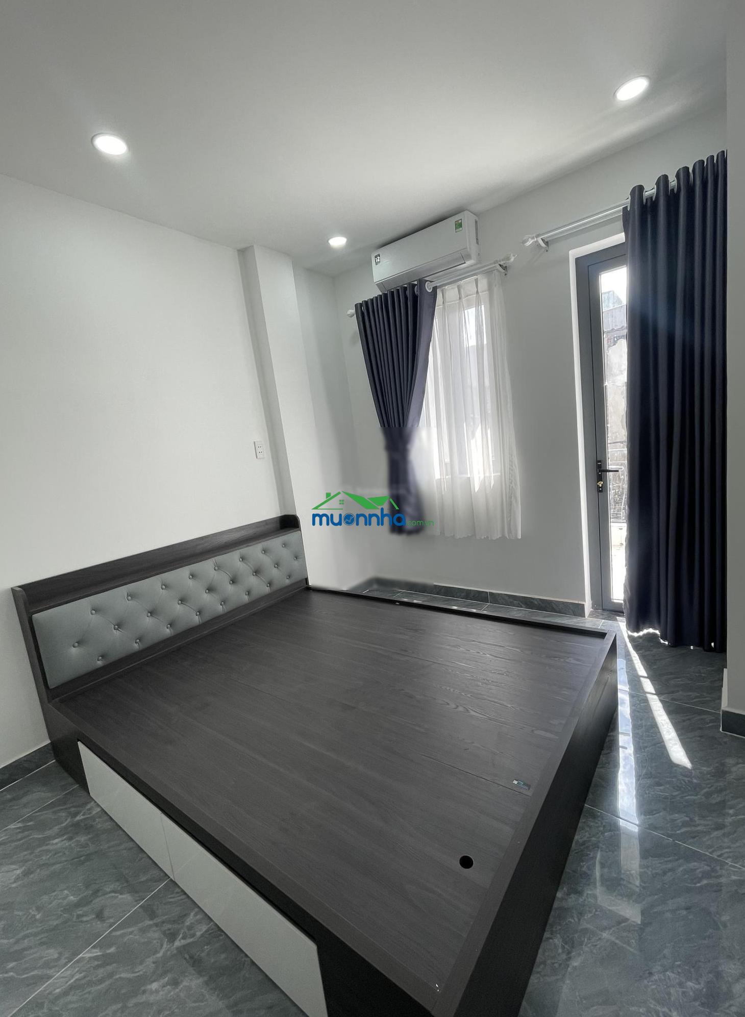 Sát vách tên lửa, dt 60m2 nhà mới 4pn(1pn trệt), nở hậu, 4,98 tỷ