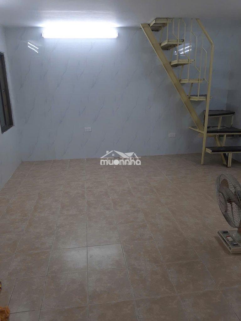 Cho thuê nhà ngõ 27 hàng khoai, có gác lửng, 8 triệu