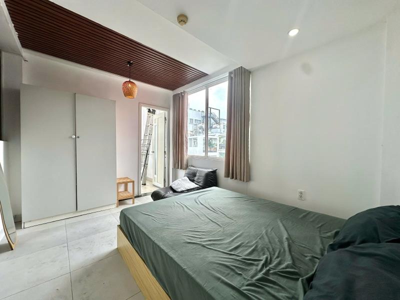 Trống sẵn phòng ban công 30m2 ngay ngã tư phú nhuận_tách bếp_6.9tr - 3