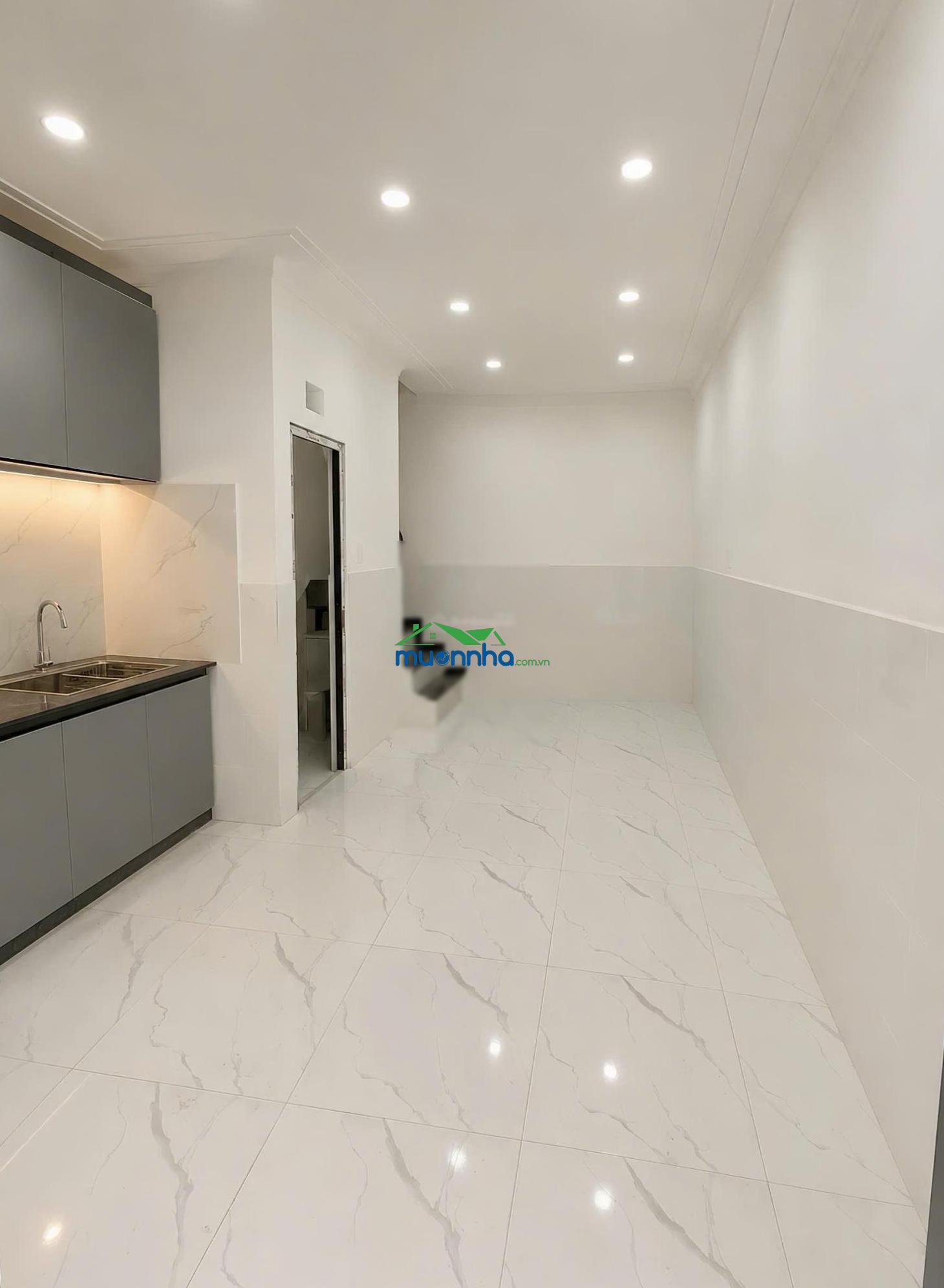 Nhà 28m2 đường thạnh xuân 25 ngay khu dân cư thới an. có 2pn, ban công, sân phơi, giá 930tr có bớt - 3