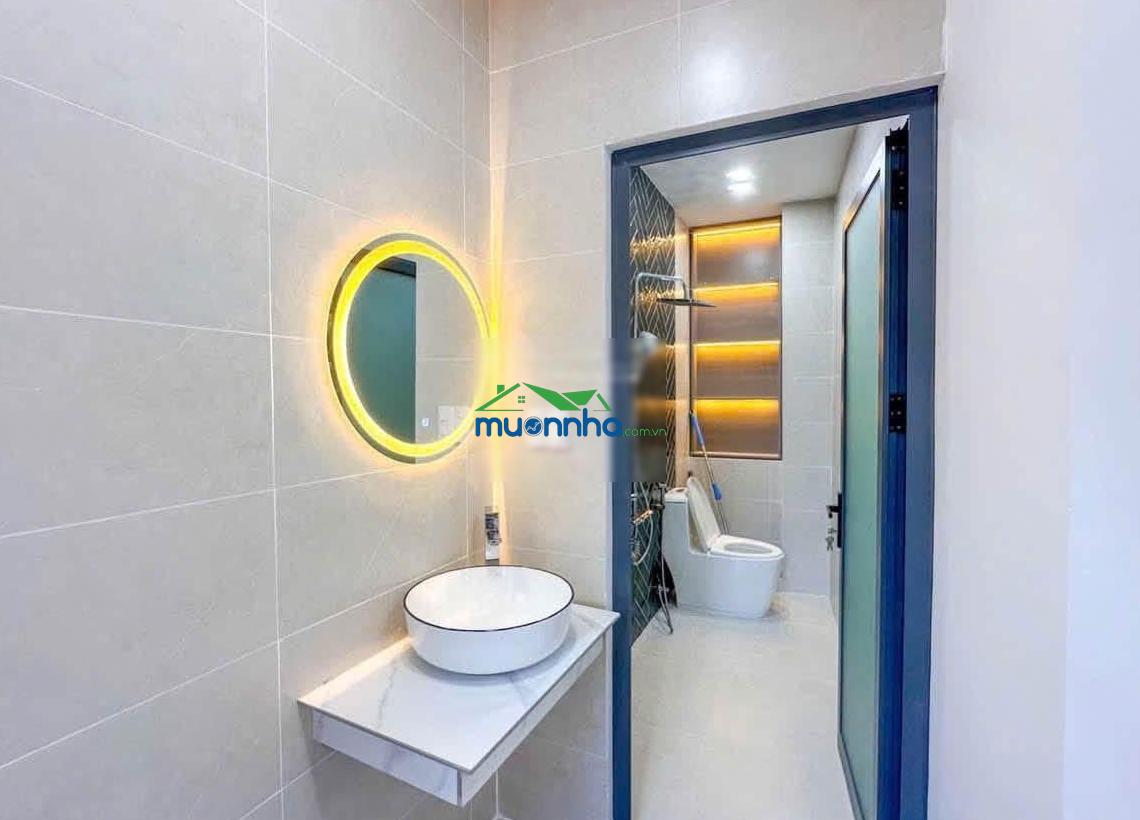 Bán nhà căn góc 2 mặt tiền thuận tiện kinh doanh, nhà sát bên q7 giá 6.5 tỷ
