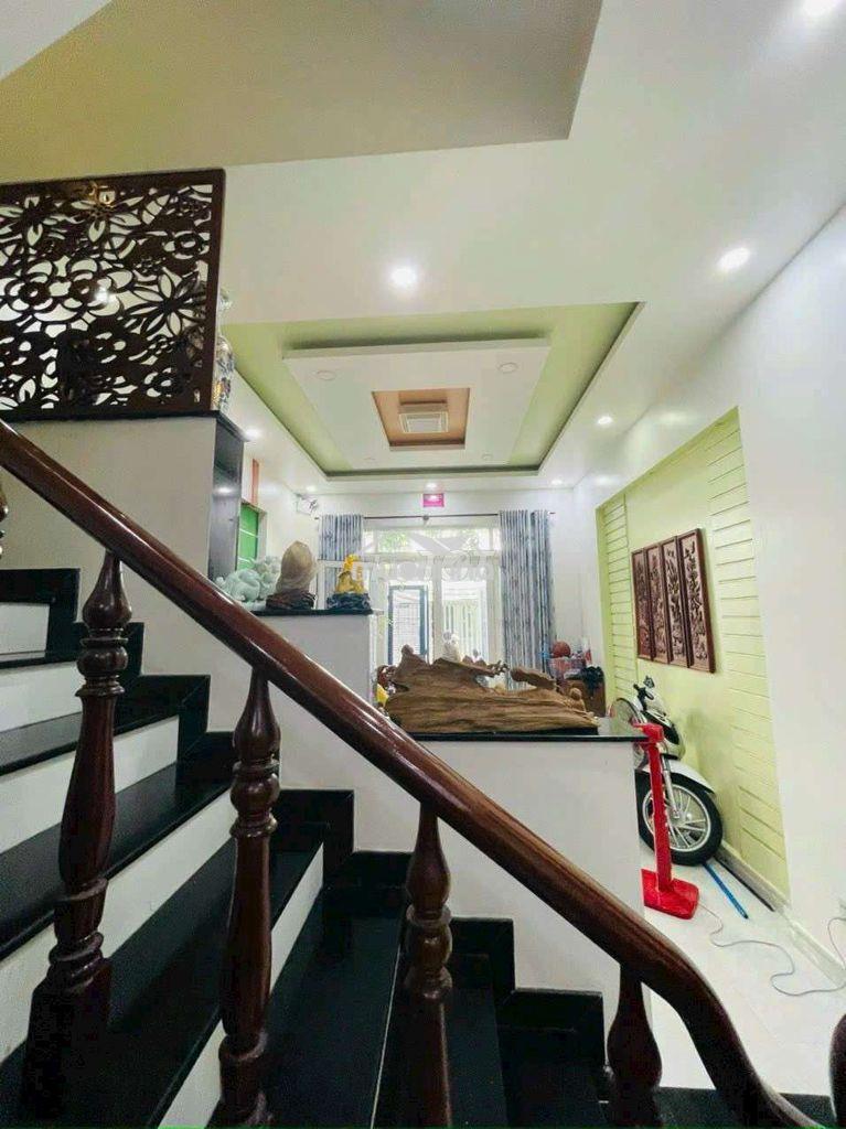 Xách vali vào ở ngay – nhà đẹp linh trung – 3pn - 3