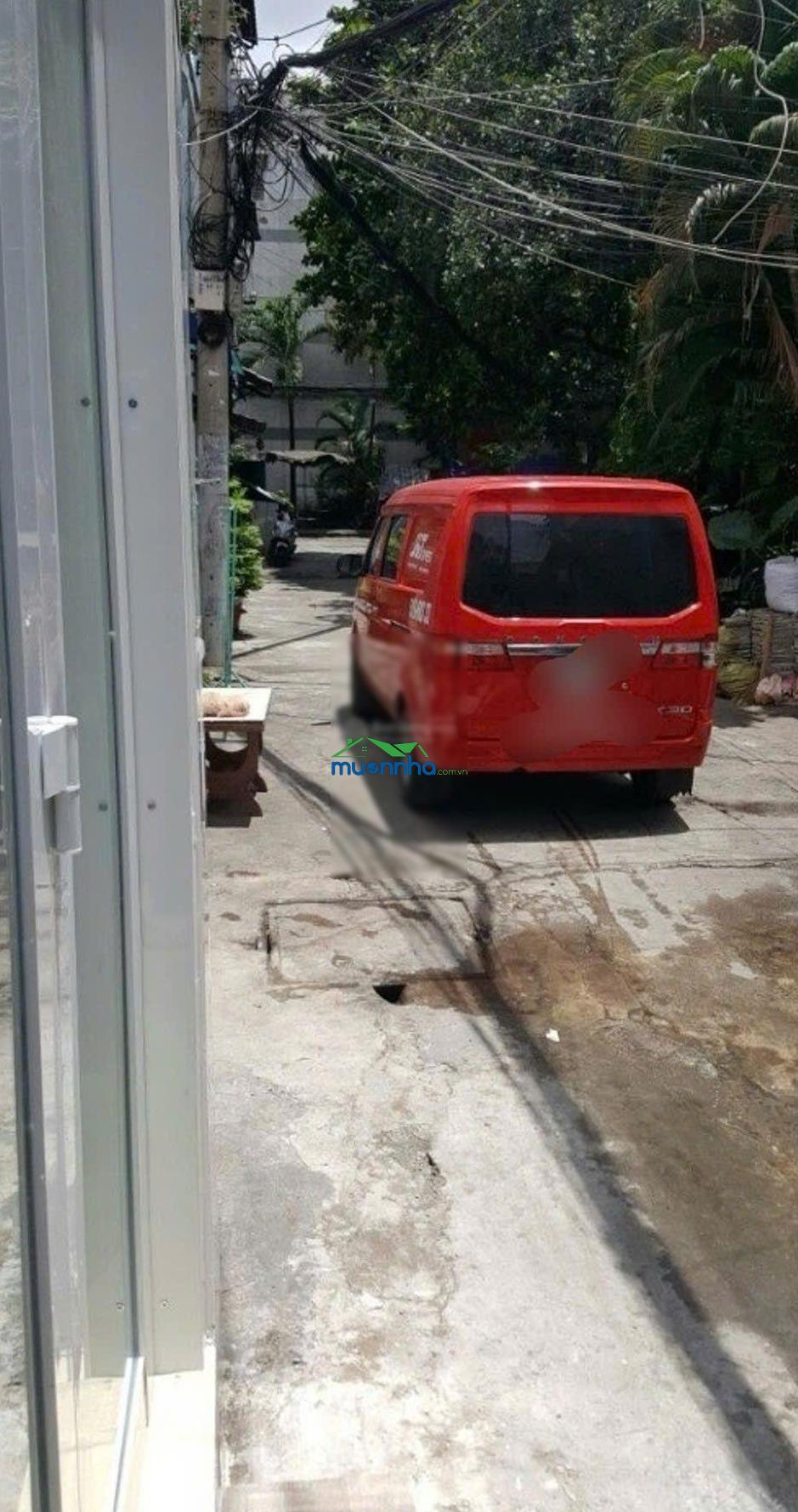 Chỉ 4.5 tỷ có nhà 3 tầng - hẻm xe tải 8m - gần mặt tiền cách mạng tháng 8 - quận 10. - 2