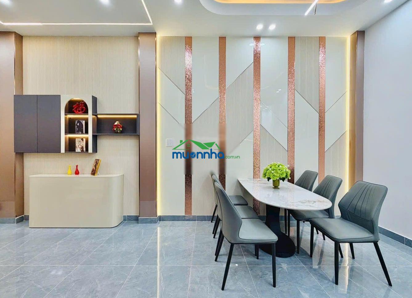 Siêu phẩm gần nhà gat3 đường huỳnh văn nghệ p.15 tân bình vào 20m sau căn mặt tiền 4.3x11 nở hậu 6m