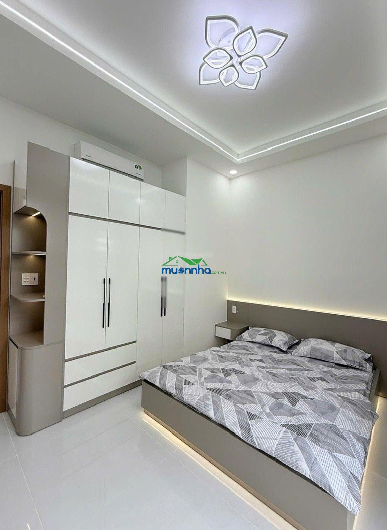 Nhà đẹp hxh ngay sau căn mt khuông việt, kế đầm sen q11, 3pn, 4x10m, 6 tỷ 1 - 3