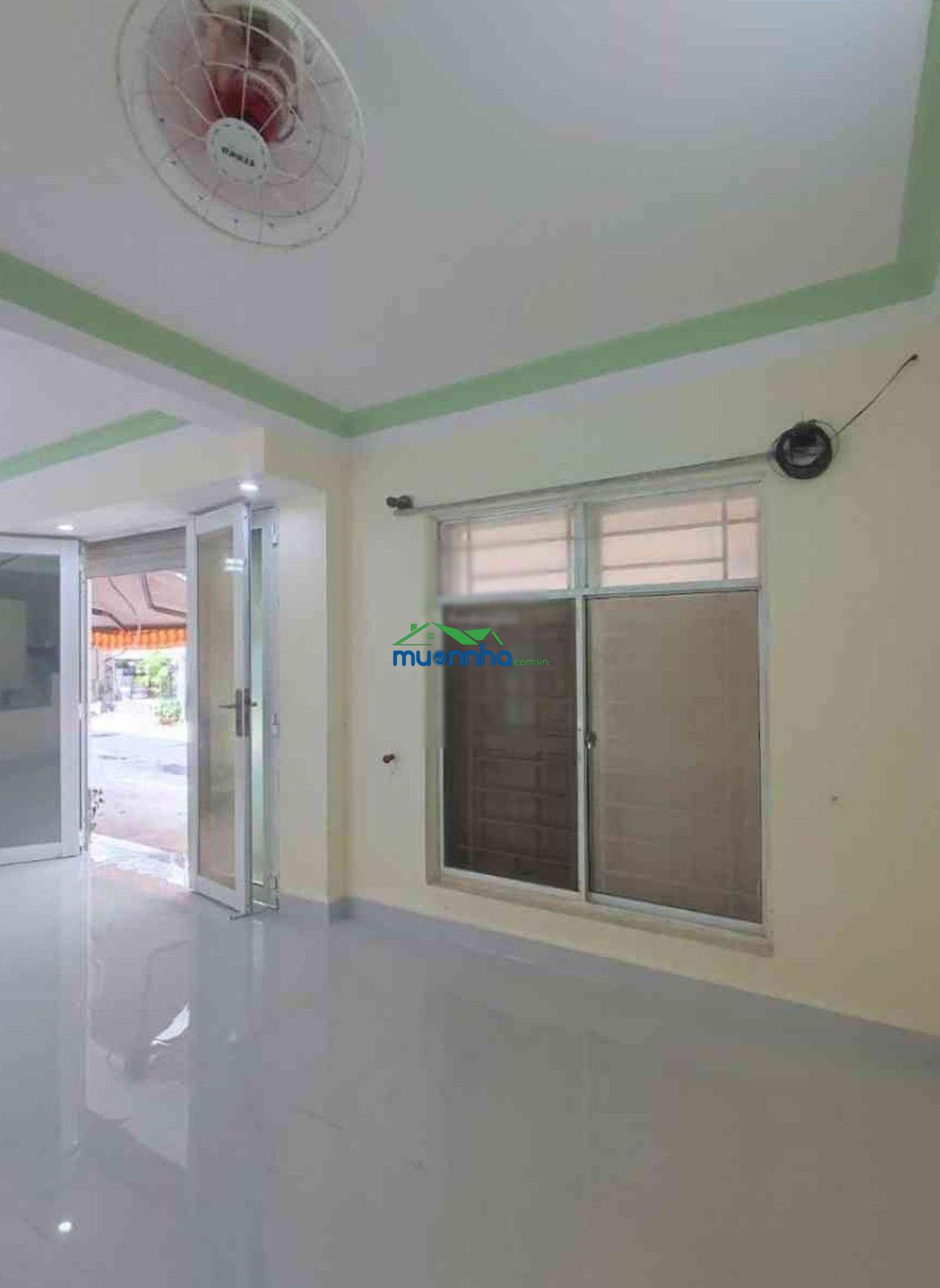 Bán nhà hẻm 2 xe hơi tránh nhau đường dương cát lợi, thị trấn nhà bè, dt: 6,06 x 10,4m, giá hơn 5ty