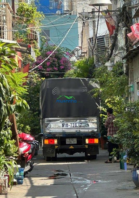Hẻm ô tô, hẻm thông, nhà đẹp nhiều tầng, ngang 4m, giá tốt, thoại ngọc hầu tân phú - 6.3 tỷ - 2