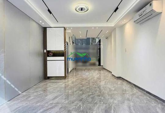 Bán gấp nhà đường nguyễn thượng hiền p5 q3. dt 82,2m2 gần chợ vườn chuối. đang cho thuê 26tr/th