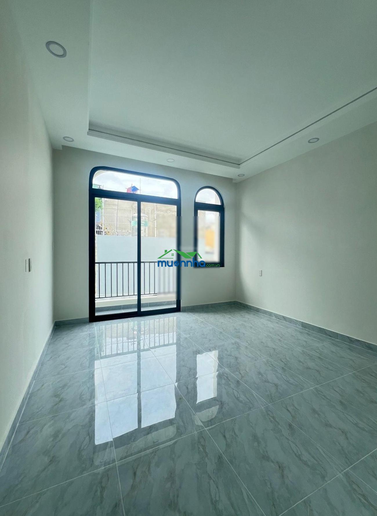 Bán nhà đường lac long quân, sát đầm sen cách hxh( 3,8 x 10,5m x 2 tầng) giá:nhỉnh 4 ty tl - 2