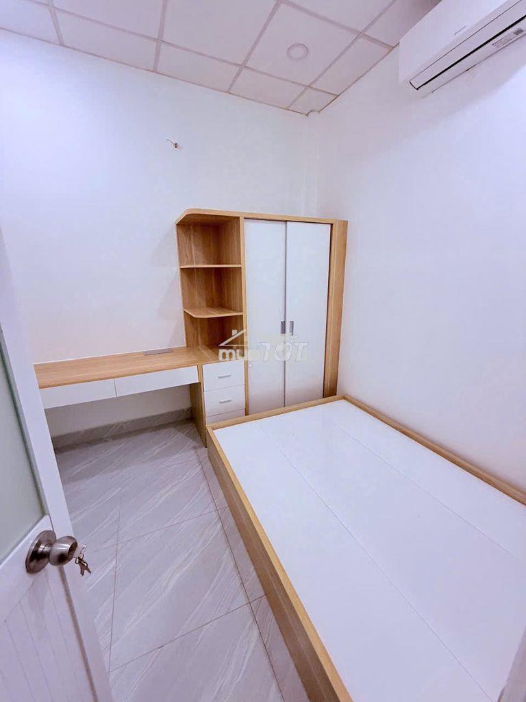 Nhà 1 lầu, mới đẹp, 4m x 12m, 2pn, 2wc, full nội thất,hẻm 3m hậu giang