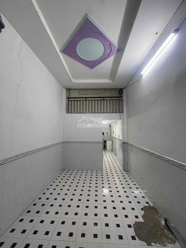 Cho thuê nhà gần ngã 5 vĩnh lộc - 2