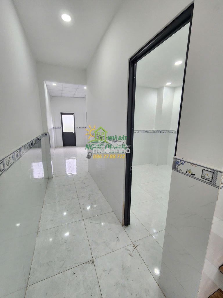 Nhà đường phan văn hớn, 4x18m, 1 lửng, shr - 2
