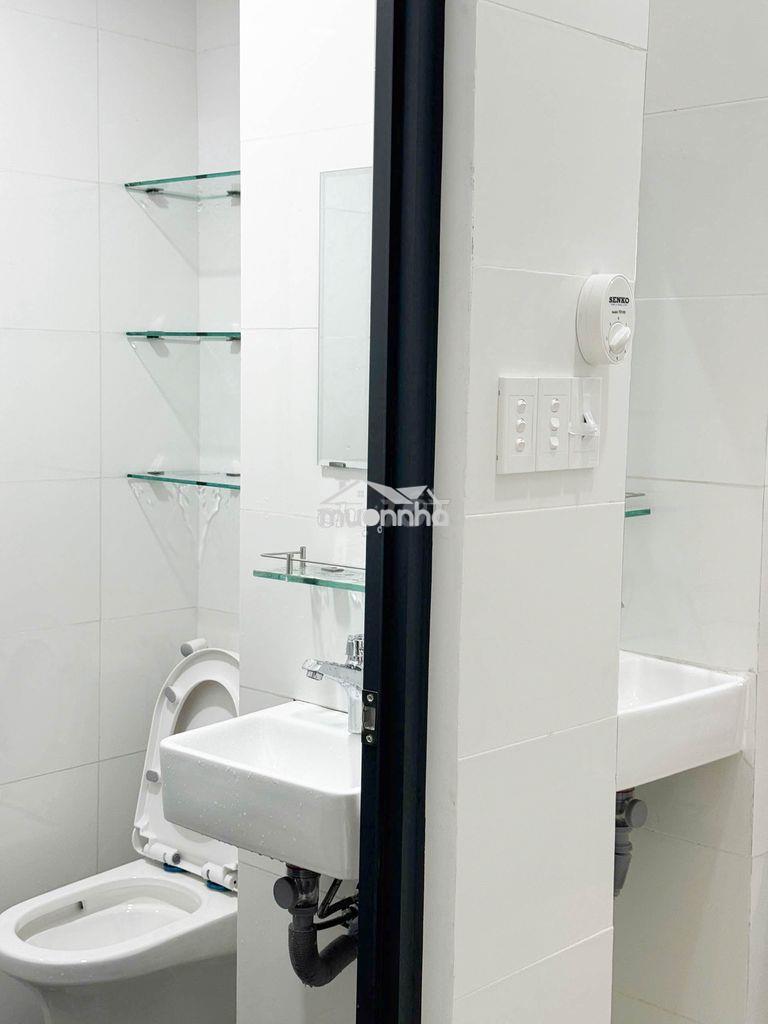 Ngay đh spkt, ngân hàng - ktx nam mới xây, phòng 4 người, giờ tự do - 3