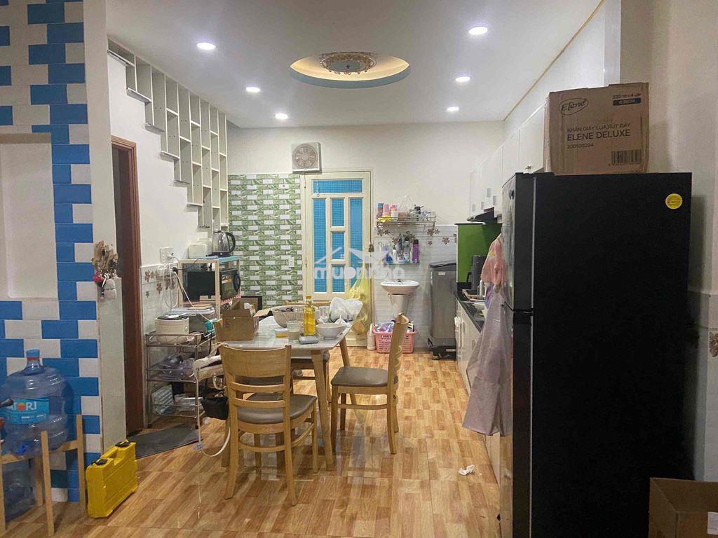Tìm nữ ở ghép nhà nguyên căn 2 phòng ngủ, nhà tổng 5 người - 3