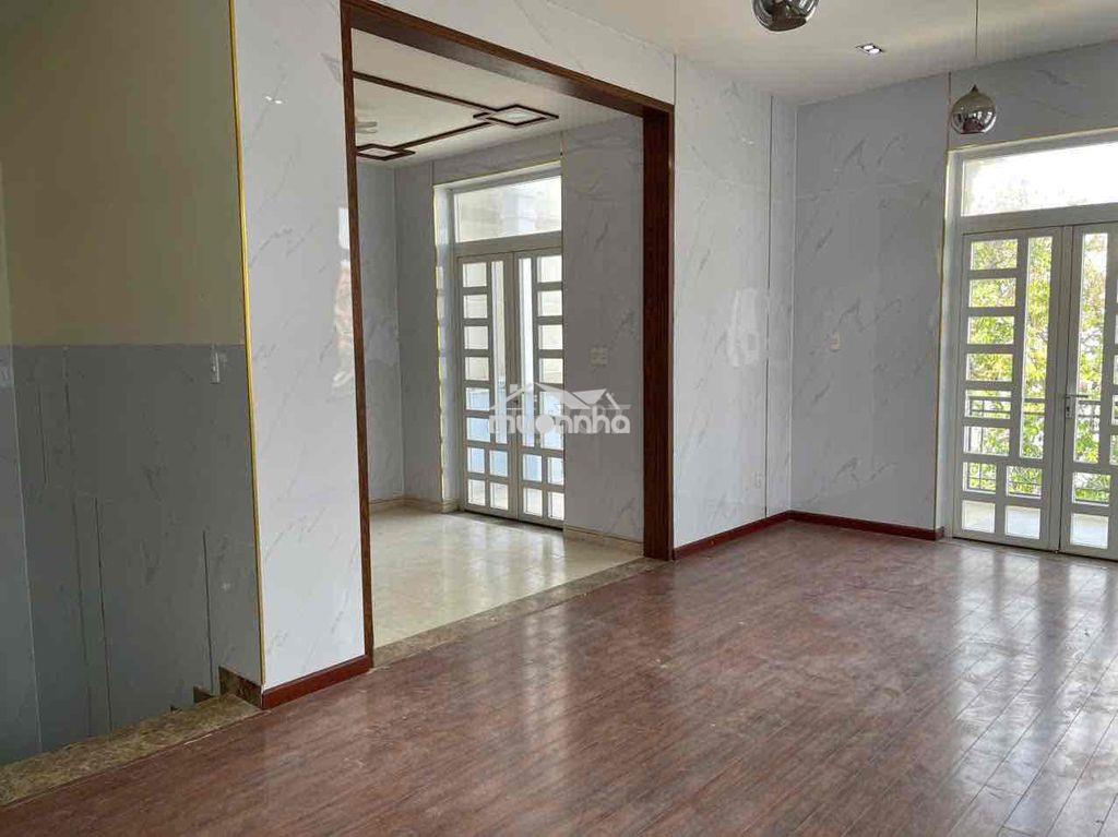 Biệt thự sân vườn 180m2 đất 3 tầng có gara rộng rãi gần global city - 4