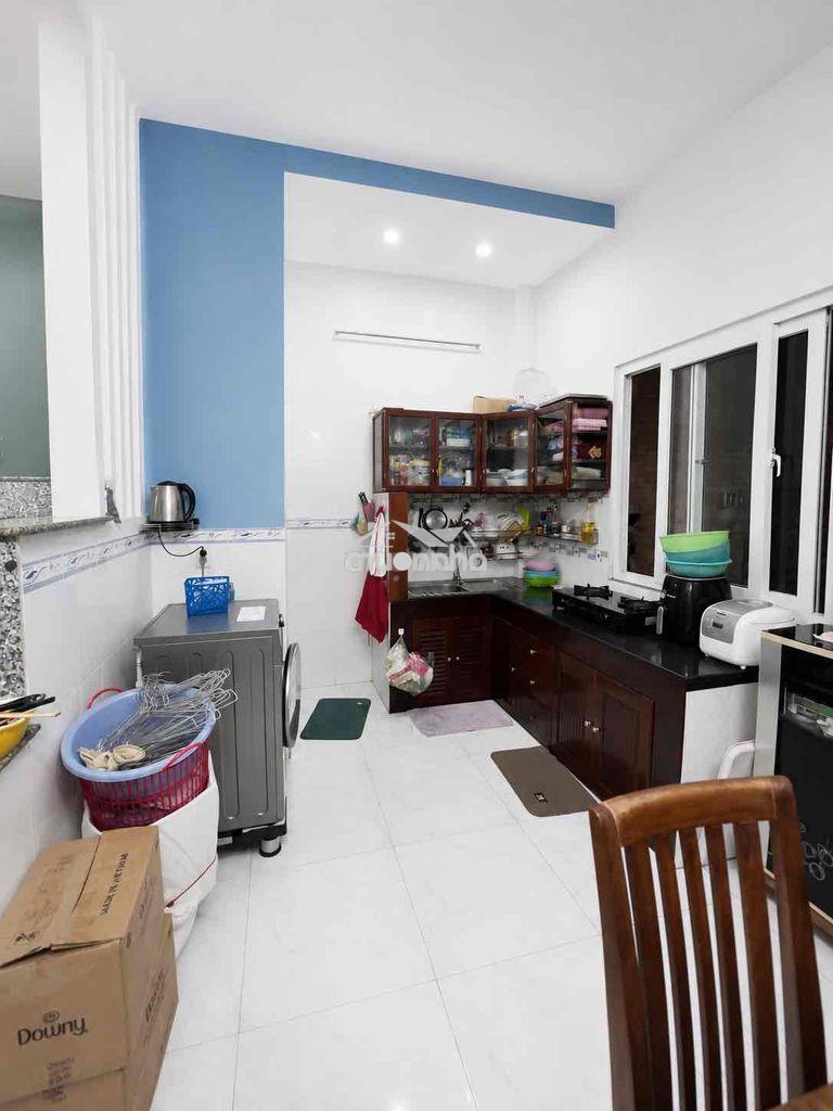 Nhà 2 tầng hẻm xe hơi sát đường đình phong phú - 3