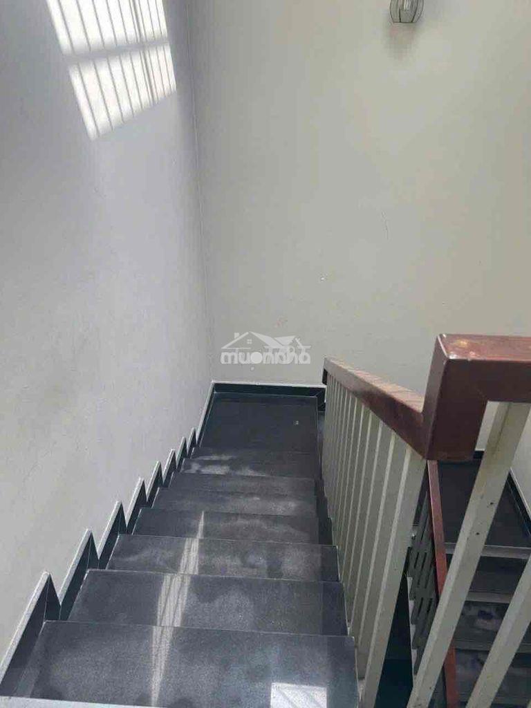 🏠Nguyên căn 3phòng hẻm trần xuân soạn p.tân hưng ngay khu kiều đàm - q - 4