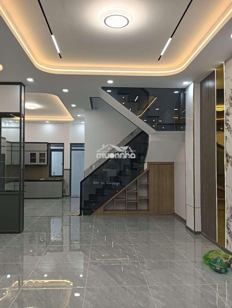 Nhà tốt hóc môn