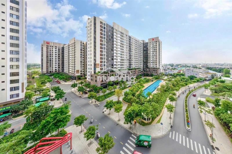 Cần cho thuê căn góc 2pn-2wc tầng cao, view hồ bơi, tòa smarthome