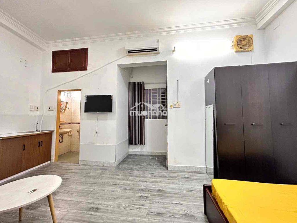 Căn hộ_full nội thất_có tivi _cửa sổ đón gió và nắng tự nhiên_phòng ẹp - 2