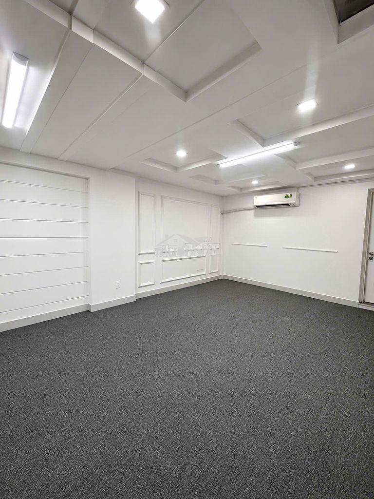 Cho thuê văn phòng sạch đẹp thảo điền - 100m2 trống suốt - 3