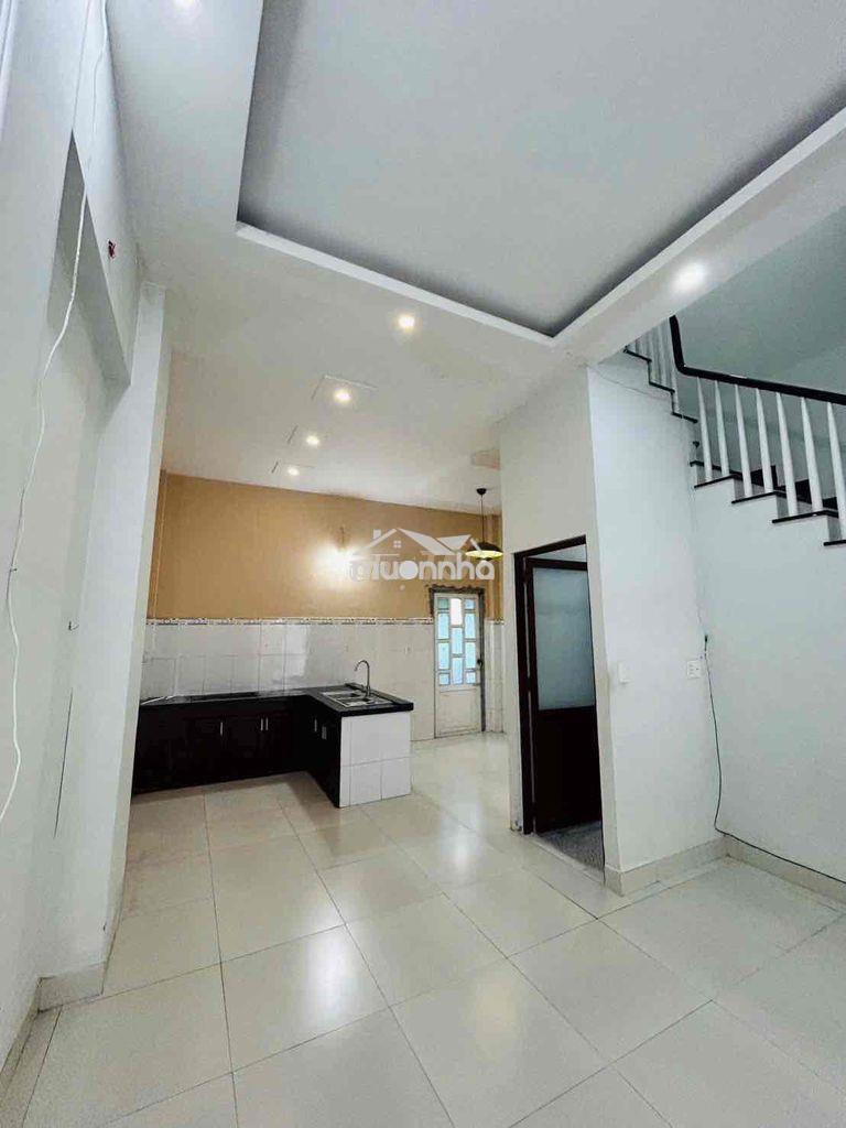 Nhà gần trường cấp 1..2..3. trệt 2 lầu 3pn 3wc. xe hơi đỗ cửa - 2