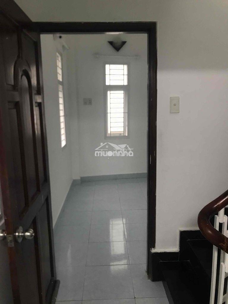 Hẻm 3m nguyễn thiện thuật sau căn mặt tiền, 3.4x10m, 4 tầng 3pn 3wc