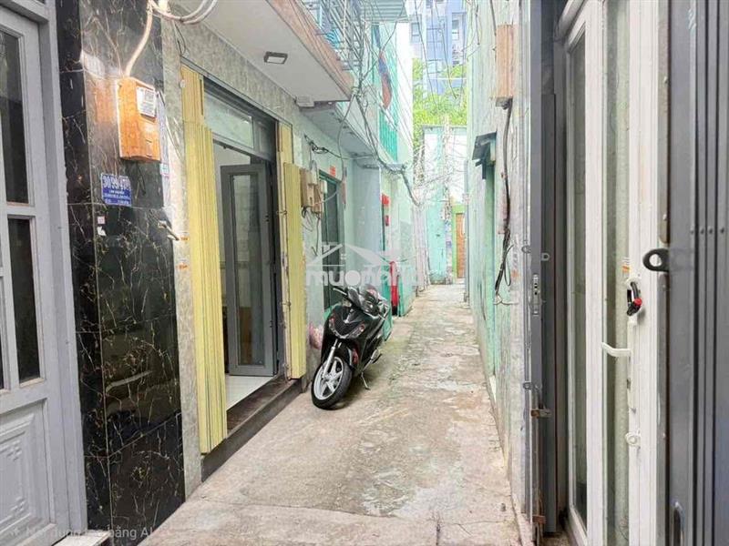 Gởi phí 40tr..bán nhà sổ riêng hoàn công..ko quy hoạch,trung tâm q.7..