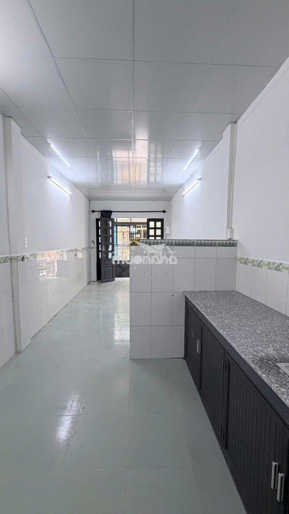 Cho thuê nhà hòa hảo, p5, quận 10, giá: 9tr/tháng, 1 lầu, 3x10m - 2
