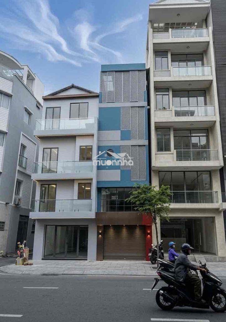 Nhà mặt tiển 5 tầng l bình thạnh nên mua