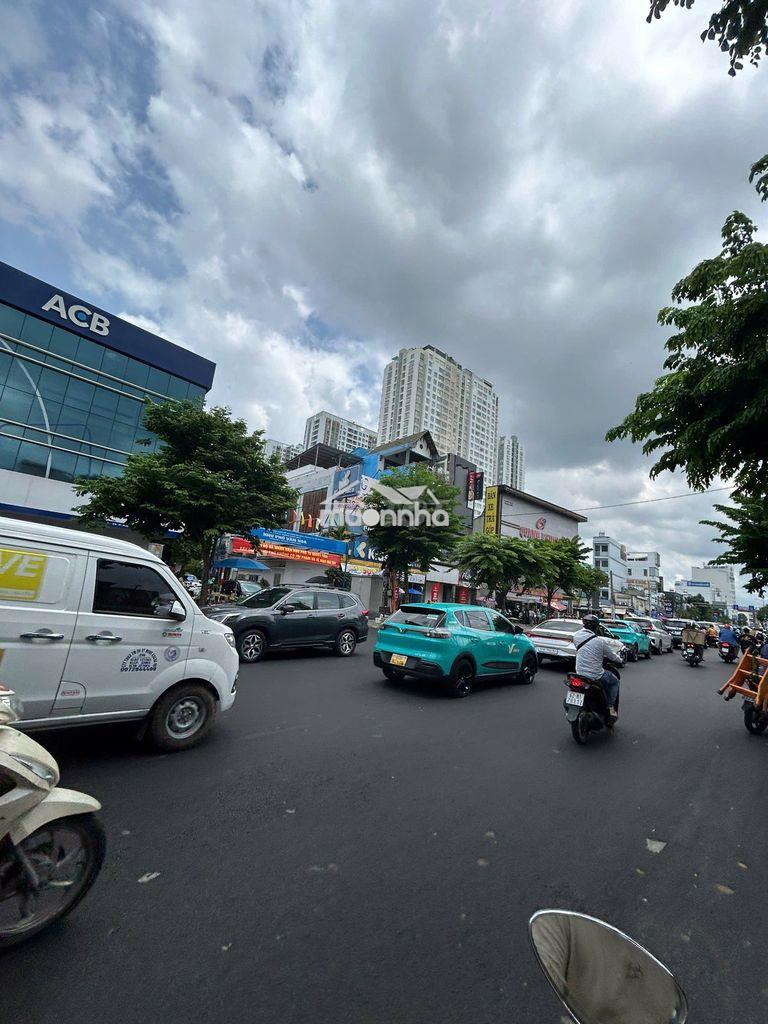 Kẹt tôi hạ 1ty bán gấp mt 4lau phạm hùng,q8,5.5x17m,thuê 40tr/th,16ty