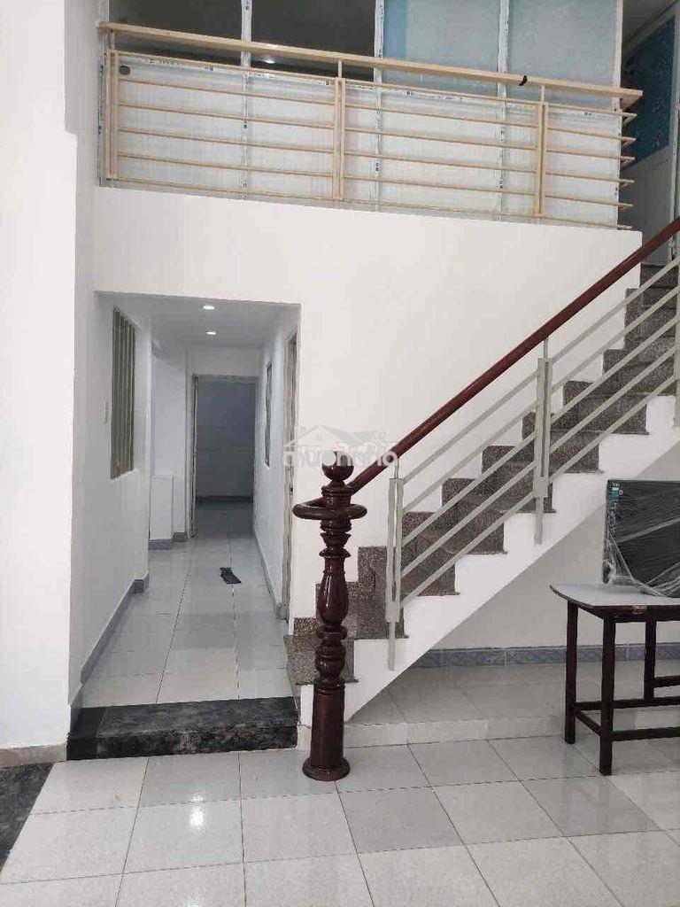 🔰Cho thuê nhà hẻm 300// đường nguyễn văn lượng p16
