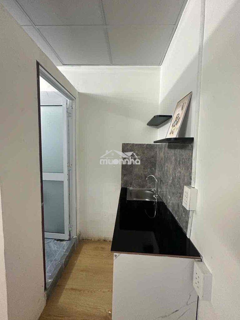 Cho thuê phòng gác cao 2m cửa sổ trời trệt giá rẻ gần aeon tân phú - 3