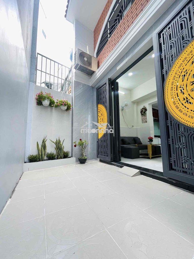 Nhà phan văn trị p11 bình thạnh 4 tầng nở hậu gần mt 5.45 tỷ tl