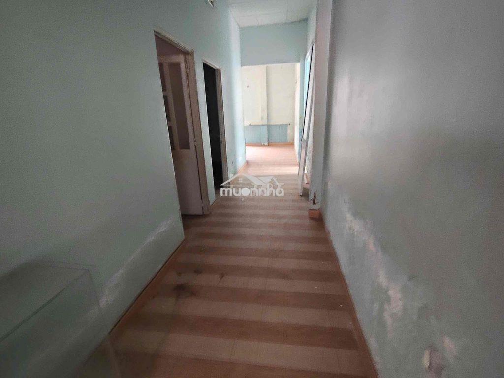 Cho thuê nhà 250m2- 6pn chỉ 10tr/th có thể cải tạo hơn 10phòng - 4