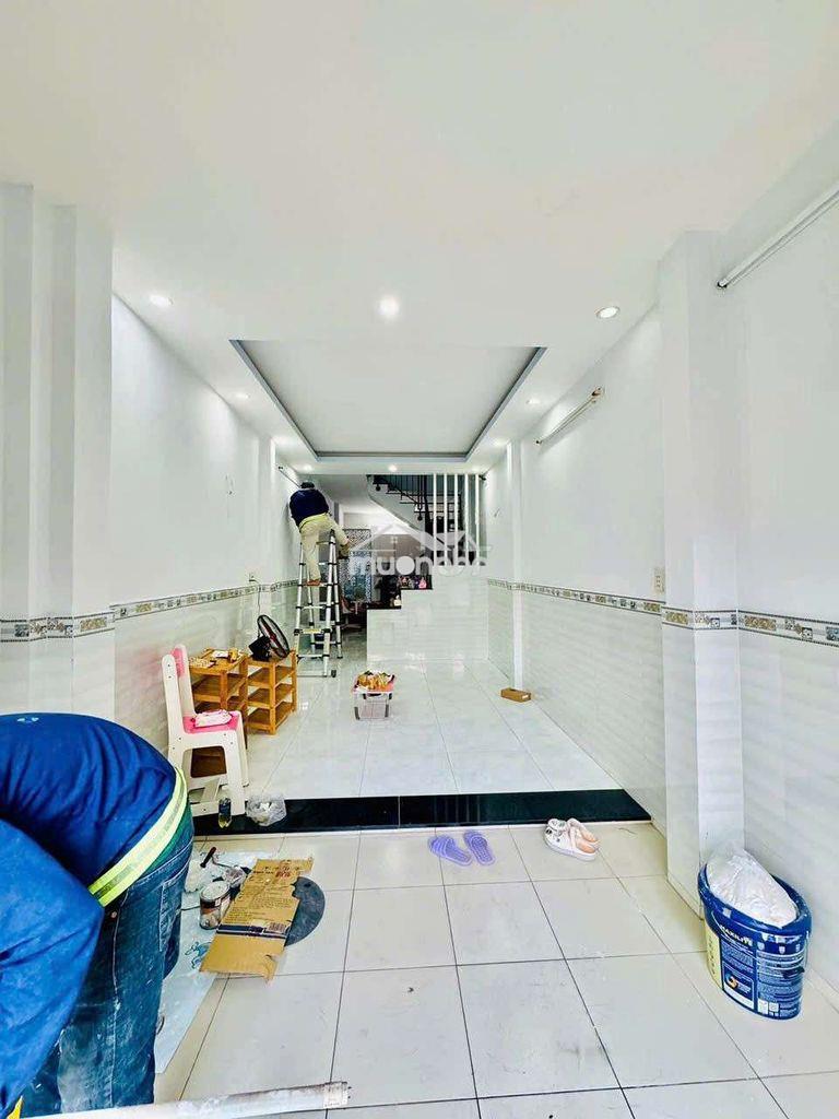 Gần cầu tham lương 2pn 2 máy lạnh hẻm 4m n v quá tiện đi trung tâm 