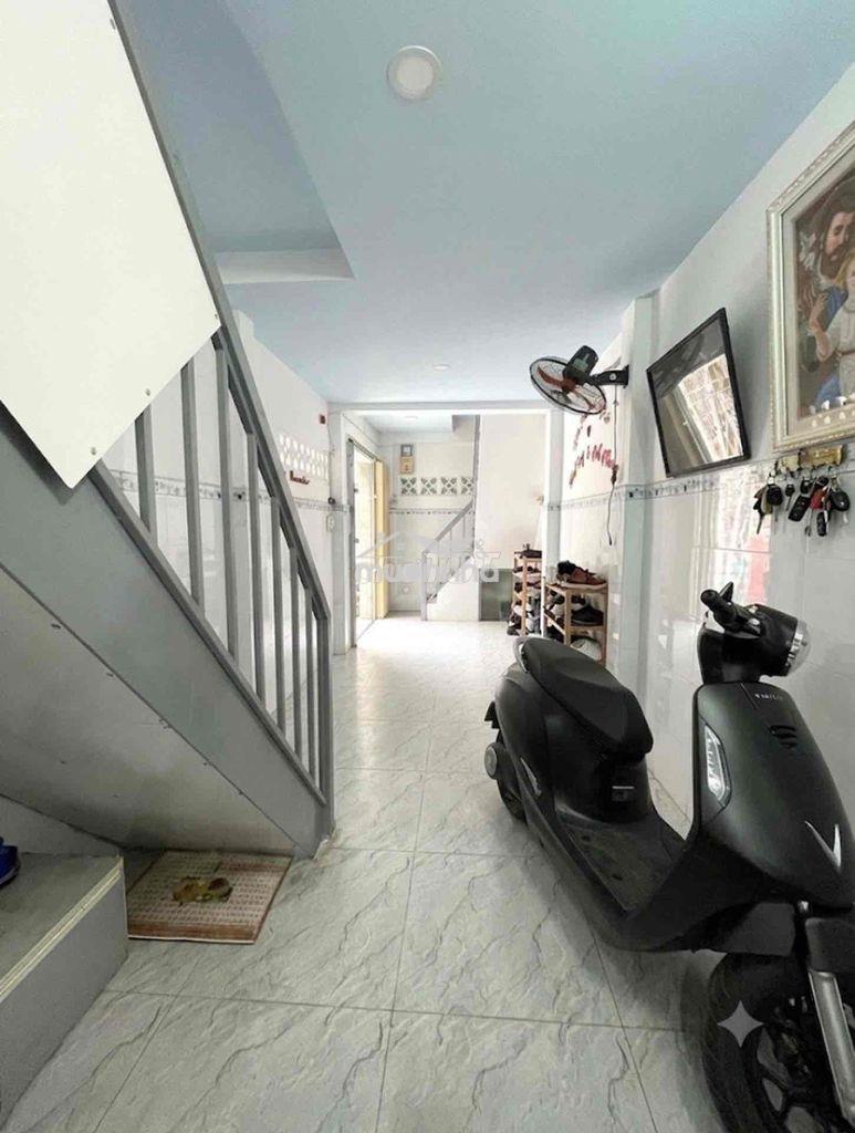 Nhà 3 tầng đúc 55m2 chỉ 6,4 tỏi tl 7pn 6wc ngay bạch đằng-bình thạnh