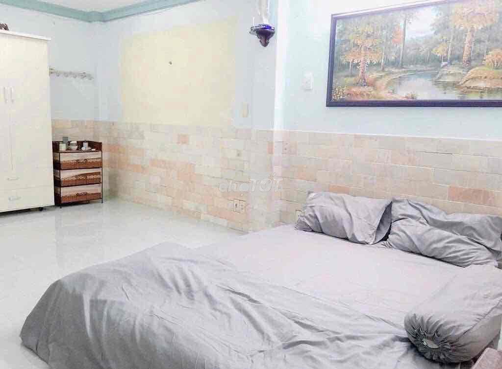 Cho thuê nhà đầy đủ nội thất.3pn3wc. cmt8 ,p10.q3 - 3